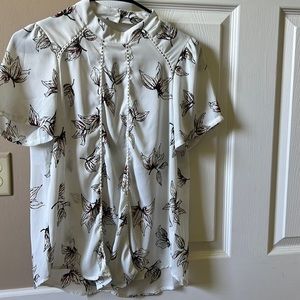 Sienna Sky blouse size S white 100%polyester